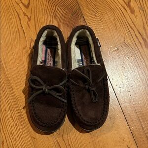 Vineyard Vines boys Brown Suede Moccasin Slippers